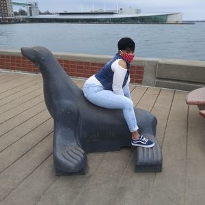 Meet your Posher, Sandy